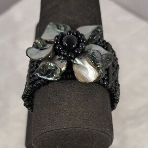 Elegant Black Floral Women's Bracelet